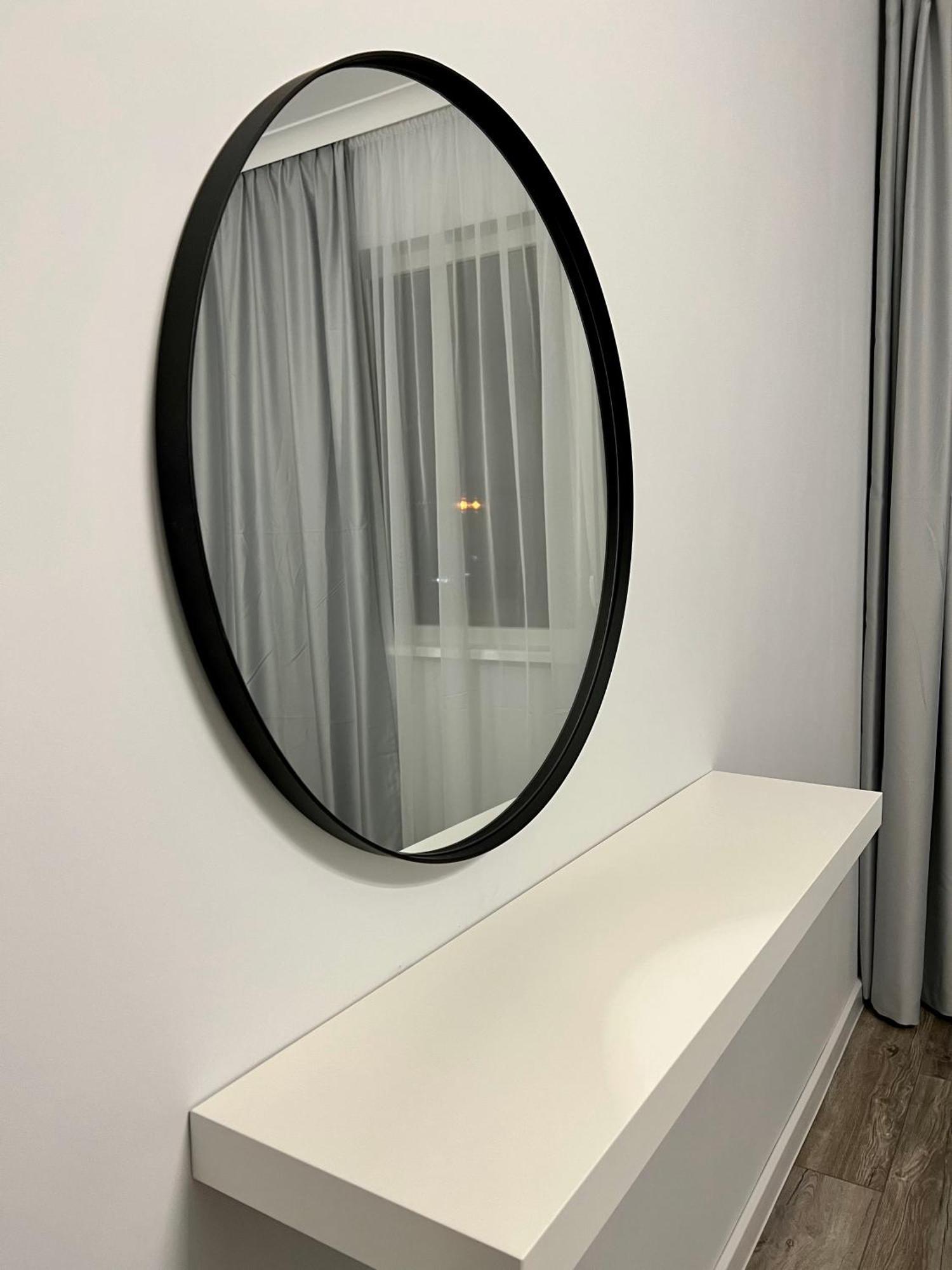 Vanquish Central Apartment Varna Bagian luar foto